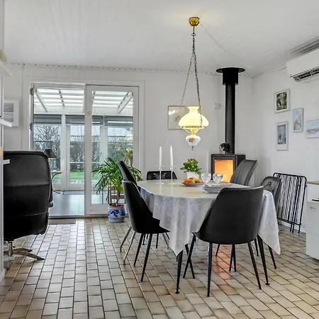 Stunning In With Kitchen *